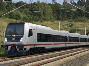 de-db-ecx-talgo-drivingcar-impression